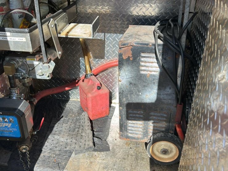 #153-•-1995-international-4700lp-heavy-duty-service-truck-image-32