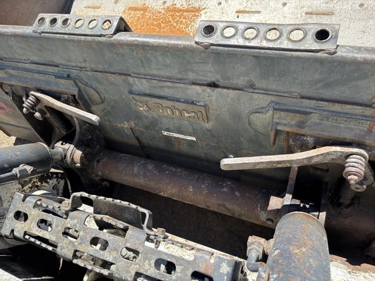 2019-bobcat-t770-image-13