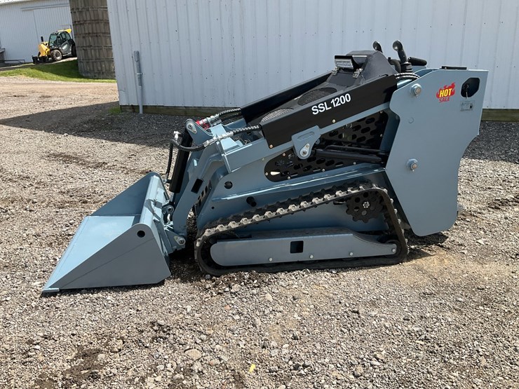 #1018-•-unused-sdlanch-ssl1200-mini-track-skid-steer-loader-image-2
