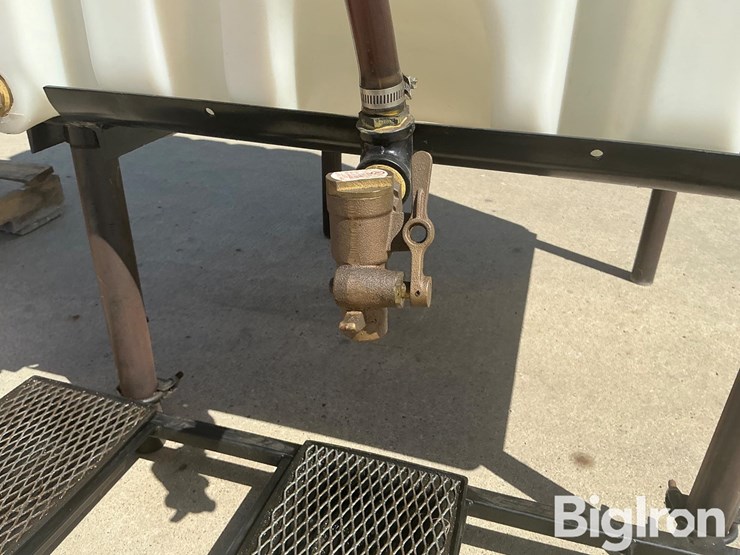 lincoln-eng-110-gal-oil-tank-w/-hose-reels-image-16