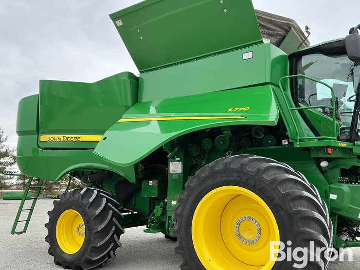 2020-john-deere-s770-image-13