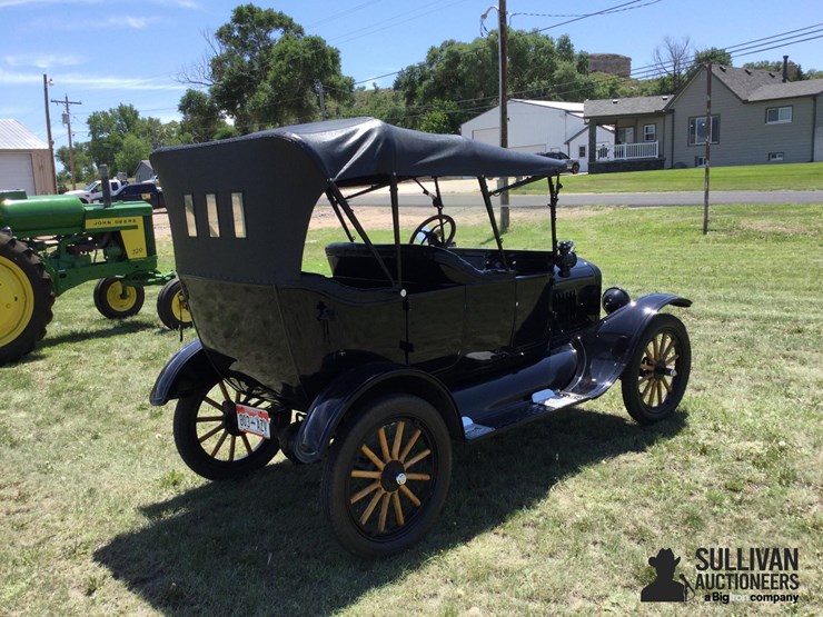 1920-ford-model-t-image-5