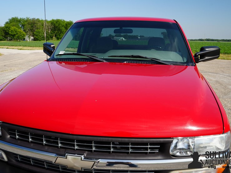 2000-chevrolet-silverado-2500-image-13