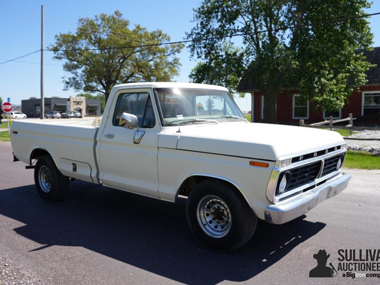 1975-ford-f250-image-3