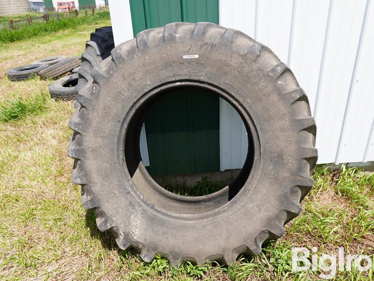 16.9r28-tire-image-2