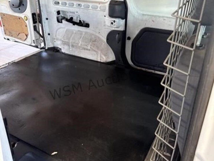 2013-ford-transit-connect-image-10
