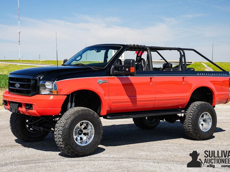 2000-ford-excursion-image-1