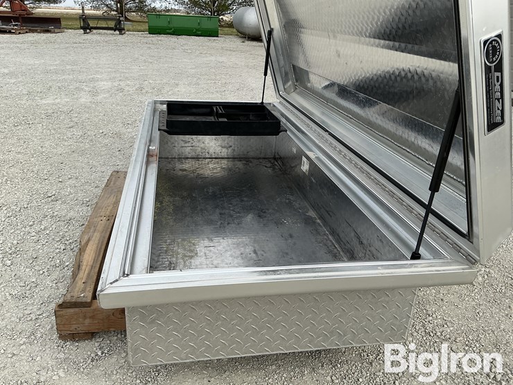 dee-zee-platinum-pickup-tool-box-image-17