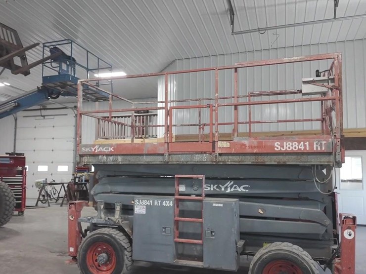 #105-•-2014-skyjack-sj884lrt-rough-terrain-scissor-lift-image-6