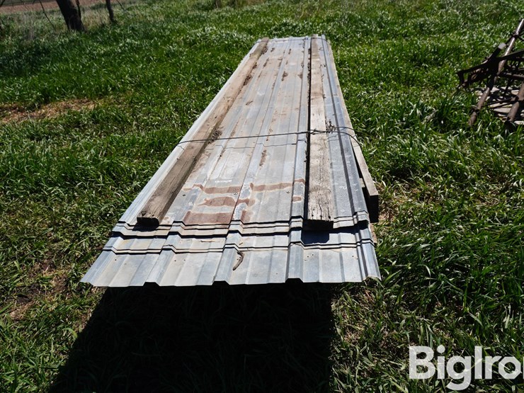 38"x16'-steel-siding-image-2