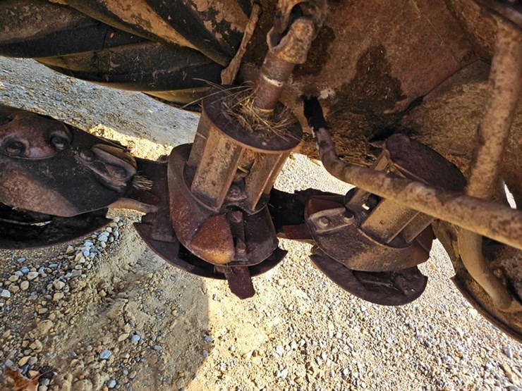 new-holland-1431-image-17