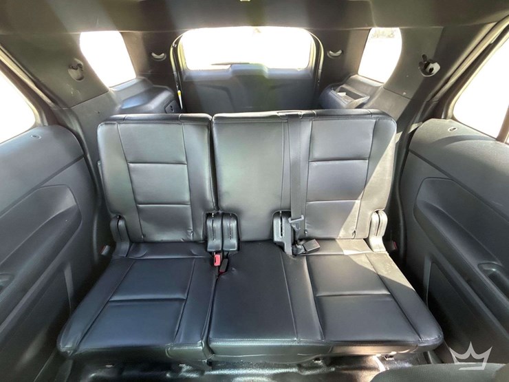 2018-ford-explorer-image-19
