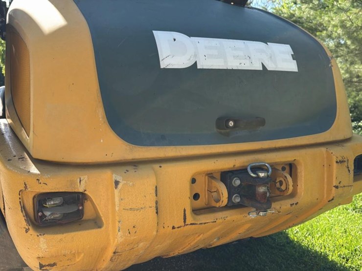 2016-john-deere-64-image-30