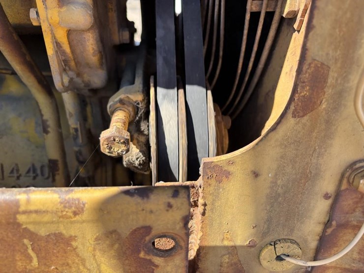 caterpillar-14e-image-69