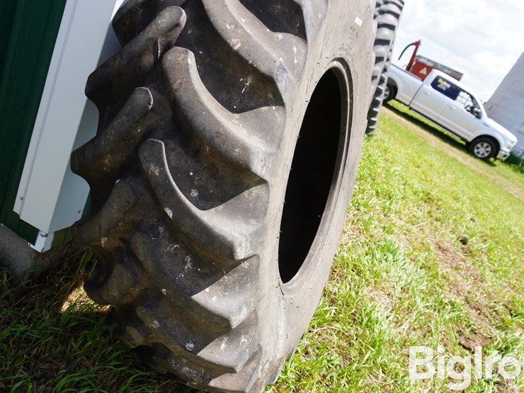 16.9r28-tire-image-4