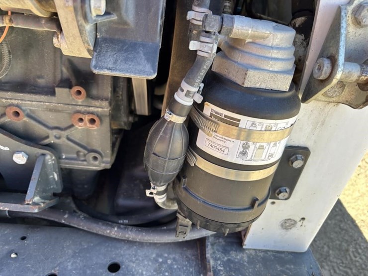 2019-bobcat-t770-image-39
