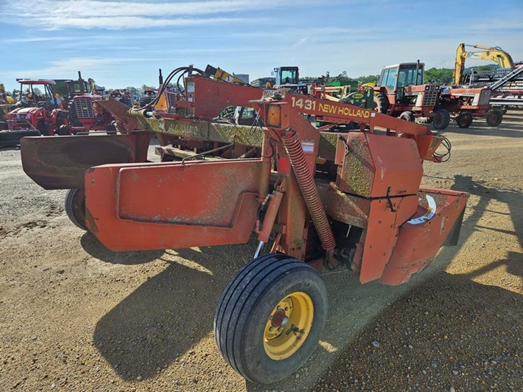 new-holland-1431-image-5