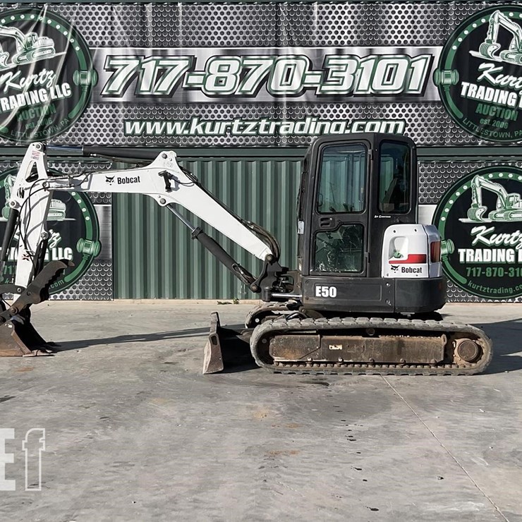 2011 BOBCAT E50