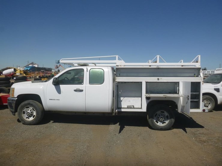 2011-chevrolet-2500-image-6