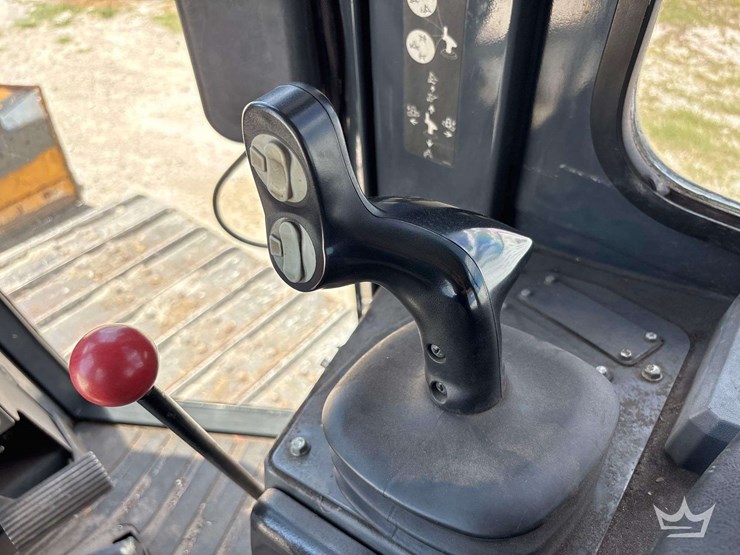 2018-deere-650k-image-26