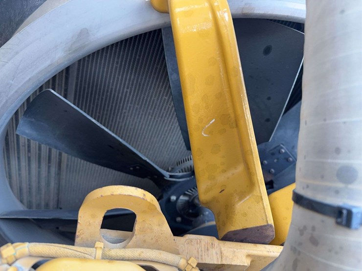 2014-caterpillar-336e-image-49