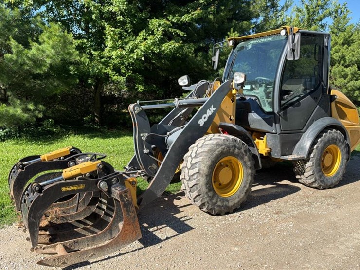 2016-john-deere-64-image-1