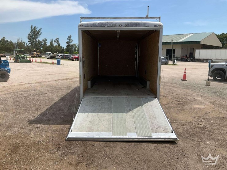 2015-wells-cargo-ew2024-20ft-t/a-enclosed-trailer-image-11