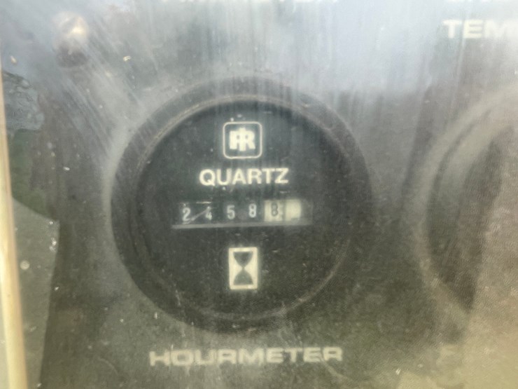 #4907-•-1994-ingersoll-rand-diesel-air-compressor-image-9