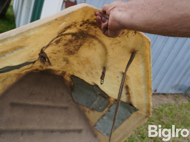 hoppers-for-augers-image-10
