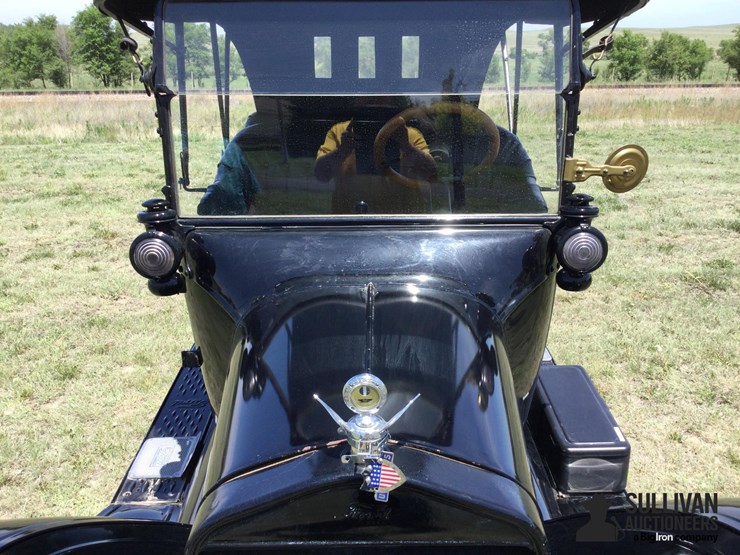 1920-ford-model-t-image-13
