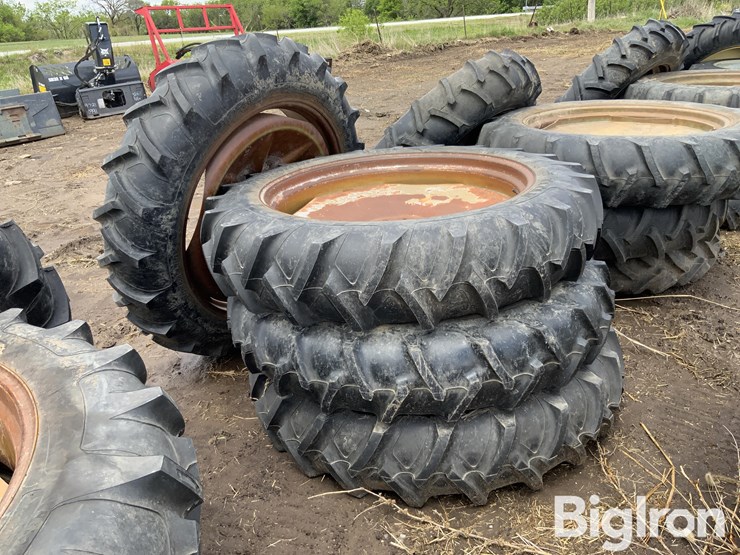 11.2-38-pivot-tires-&-rims-image-13
