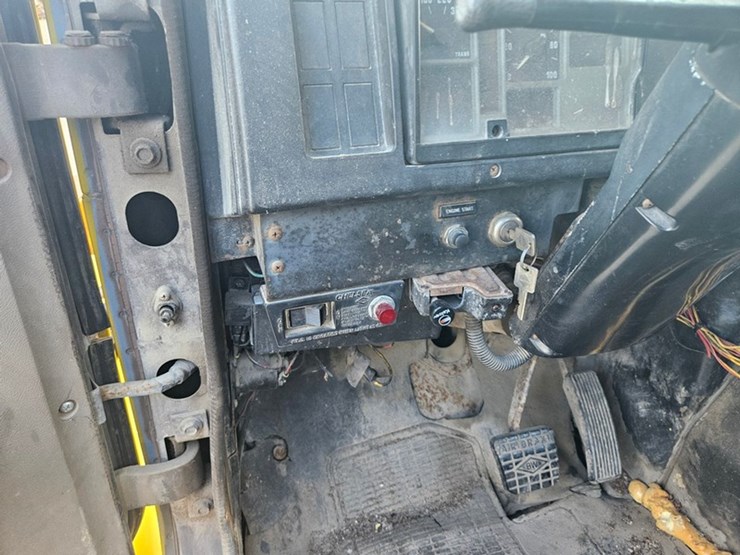 1992-international-4700-image-26