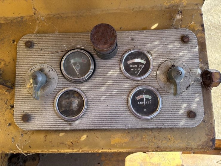 caterpillar-14e-image-54