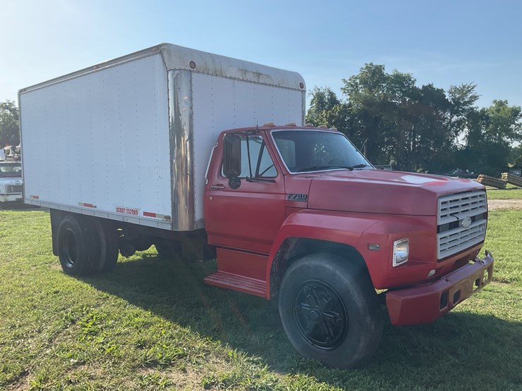 1989-ford-f700-image-5