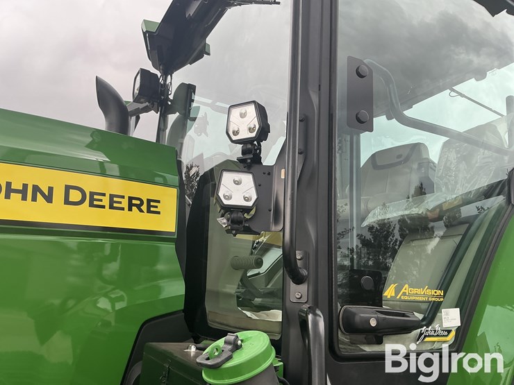 2023-john-deere-8r-410-image-16