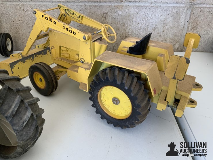 ford-toy-tractors-image-12