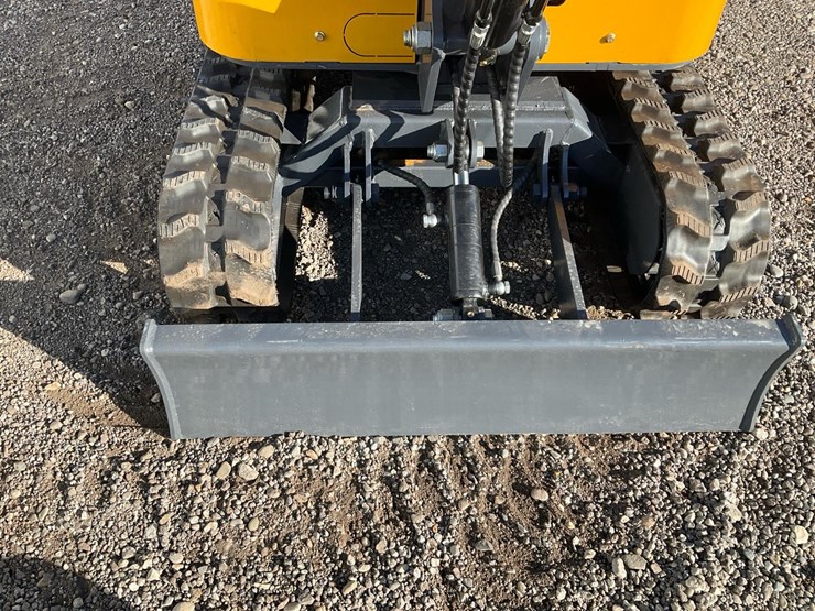 #1209-•-damaged-ats-rt15r-mini-excavator-image-7