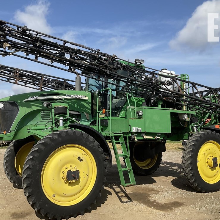 2005 JOHN DEERE 4720