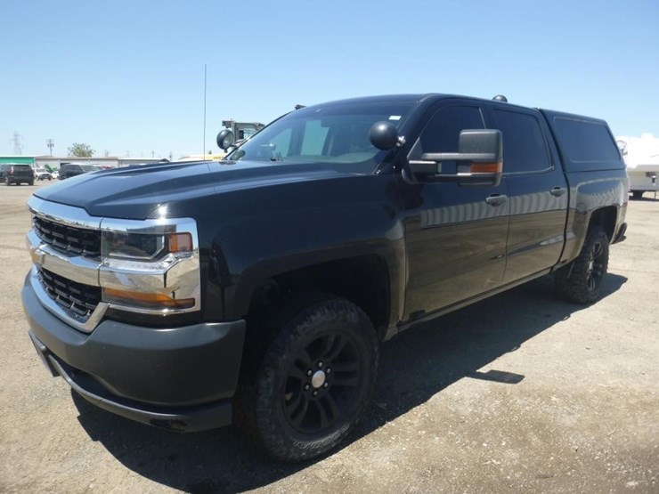 2017-chevrolet-1500-image-1