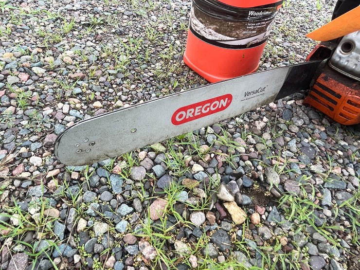 #4947-•-husqvarna-435-chainsaw-image-4