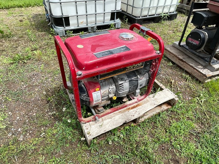 #4922-•-general-4000xl-gas-generator-image-2