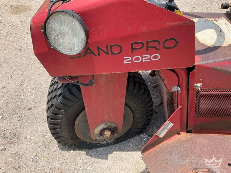 2008-toro-sandpro-2020-bunker-rake-image-13