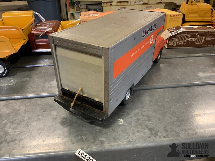 nylint-u-haul-toy-truck-image-7