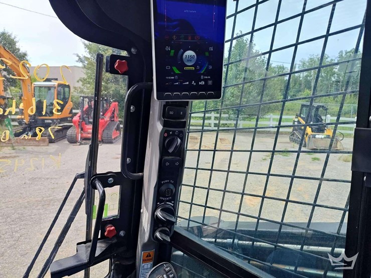 2023-new-holland-c345-image-18