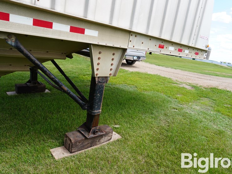 2006-dakota-38'x94"-t/a-grain-trailer-image-12