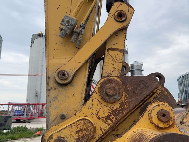 2014-caterpillar-336e-image-63