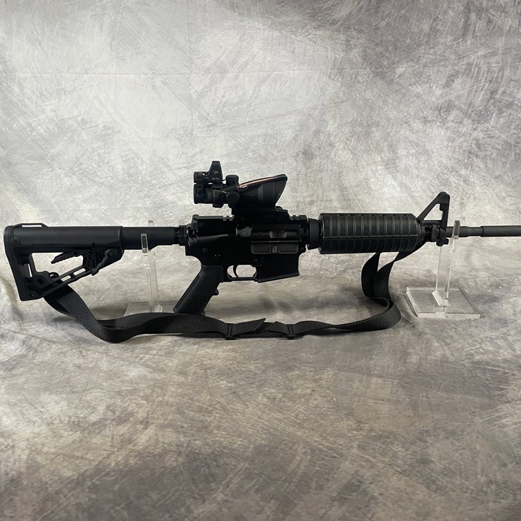 #1272 • Colt M4 Carbine, 5.56 MM Semi-Auto Rifle, SN: LE113534, (Neenah, WI)