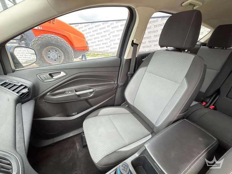 2017-ford-escape-image-18