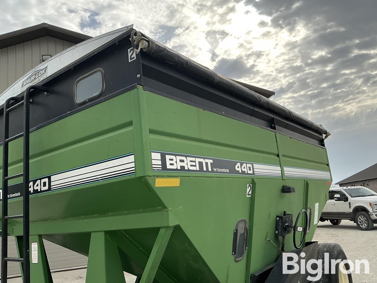 unverferth-brent-gt440-grain-wagon-image-15