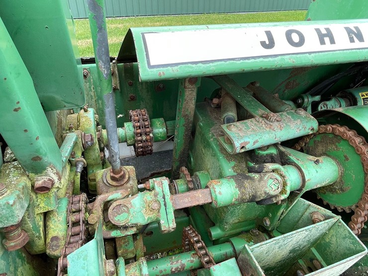john-deere-3940-image-43